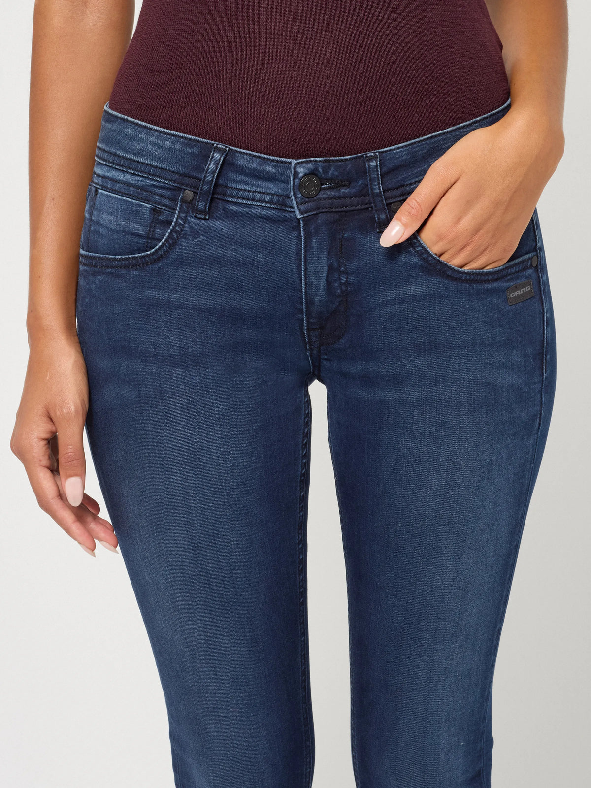 Gang Skinny Faith cropped