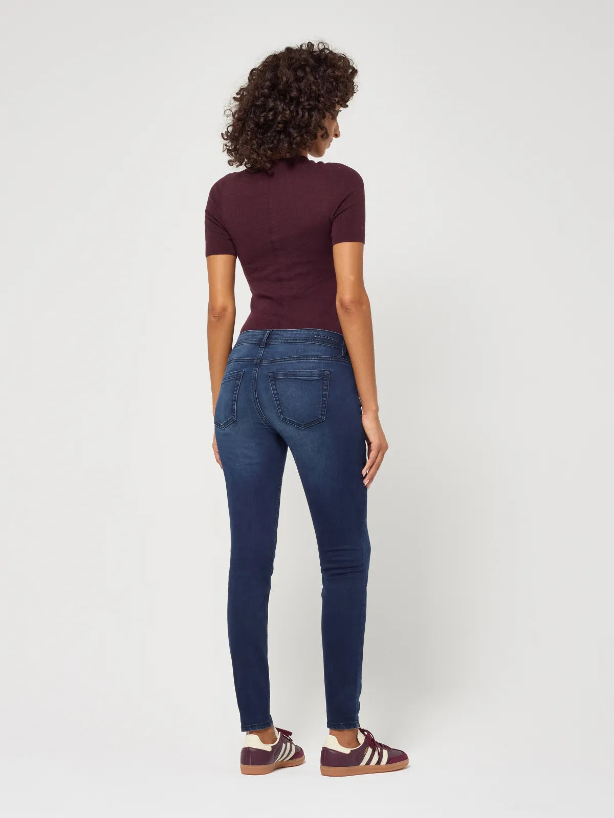 Gang Skinny Faith cropped