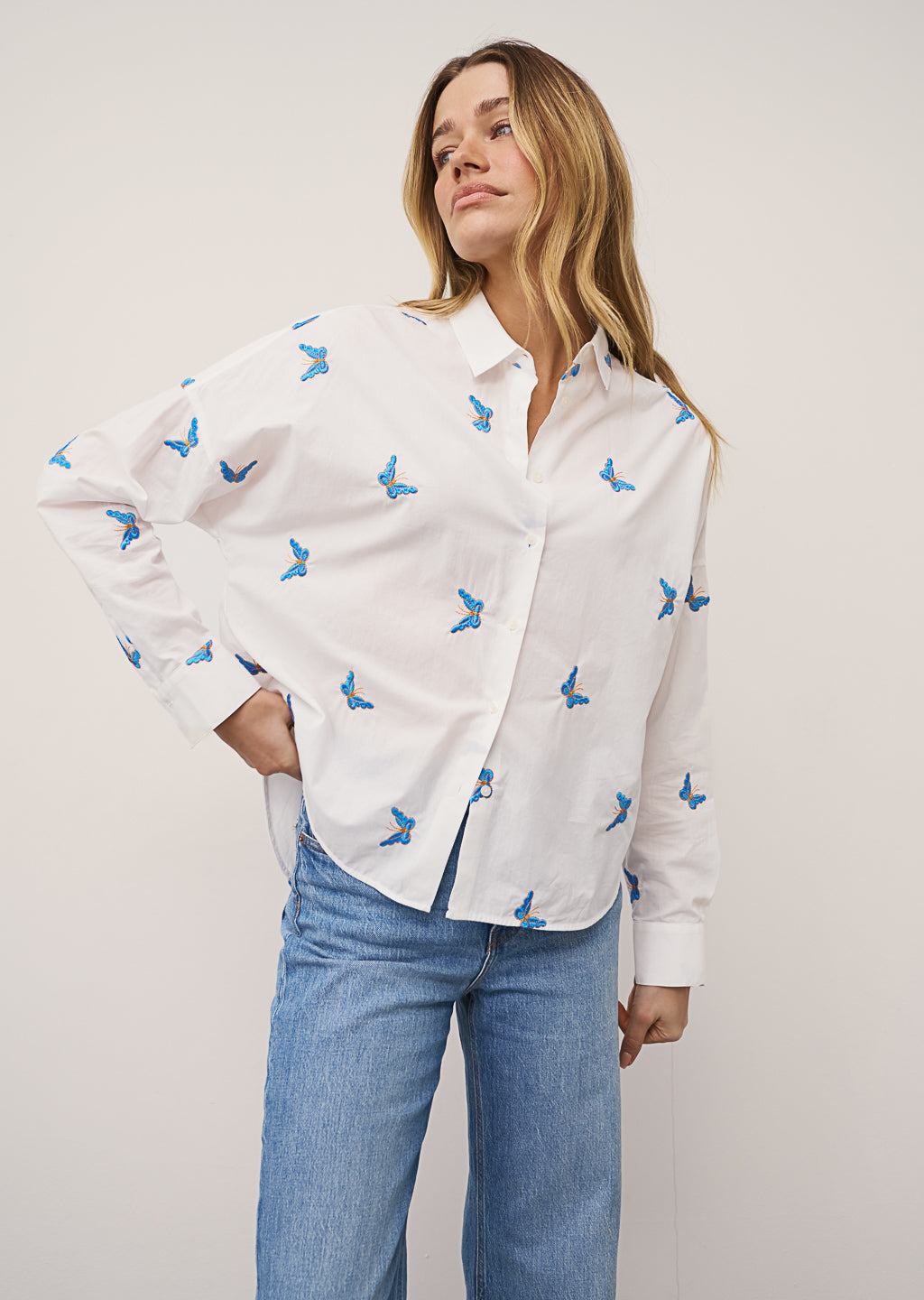 0039 Italy Bluse Lucy - Schmetterling hellblau