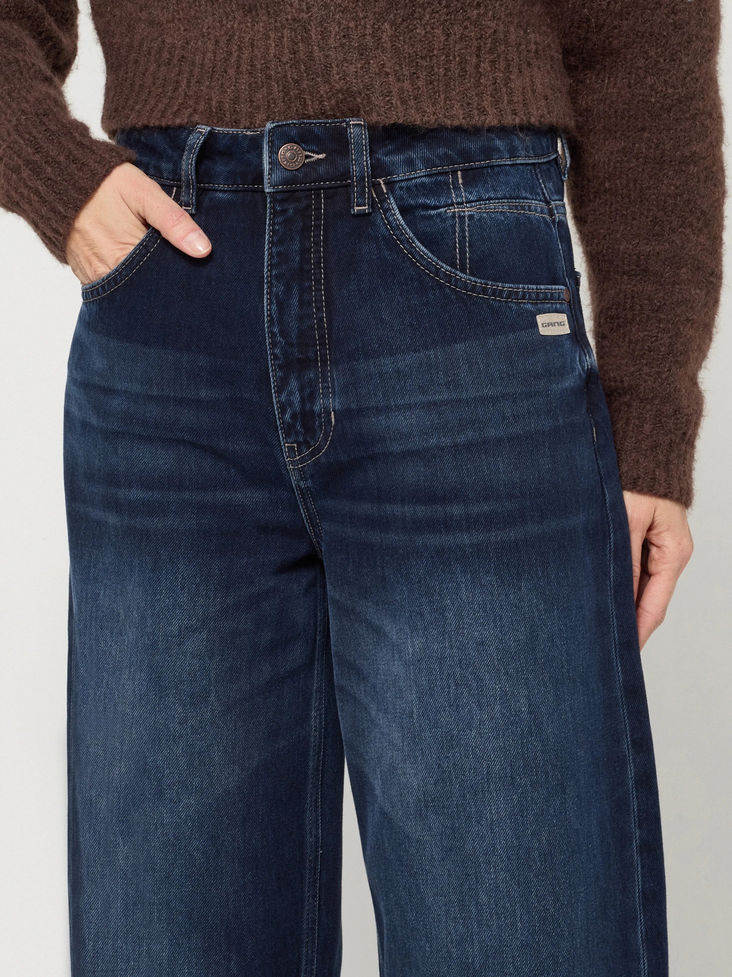 94Sarina baggy fit